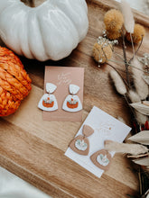 Load image into Gallery viewer, pumpkin dangles ◗ fall collection
