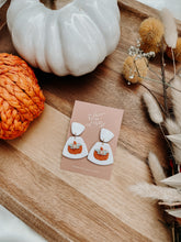 Load image into Gallery viewer, pumpkin dangles ◗ fall collection
